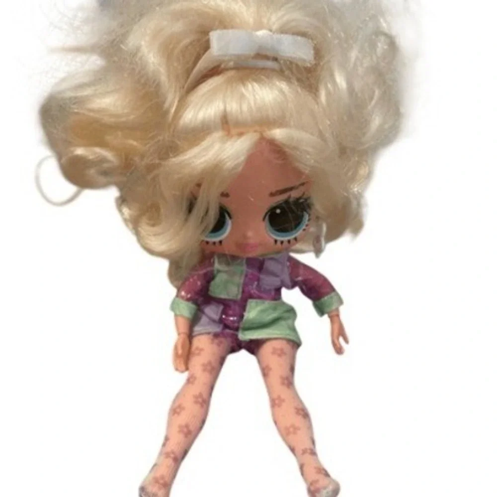 MGA LOL Surprise OMG City Babe Fashion Doll Blonde Hair Patchwork‎ Outfit